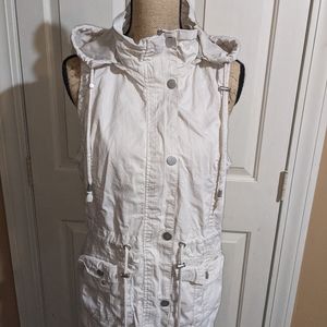 Snobbish Collection, Utility Cargo Vest w/ detachable hood. Color: Khaki, Large